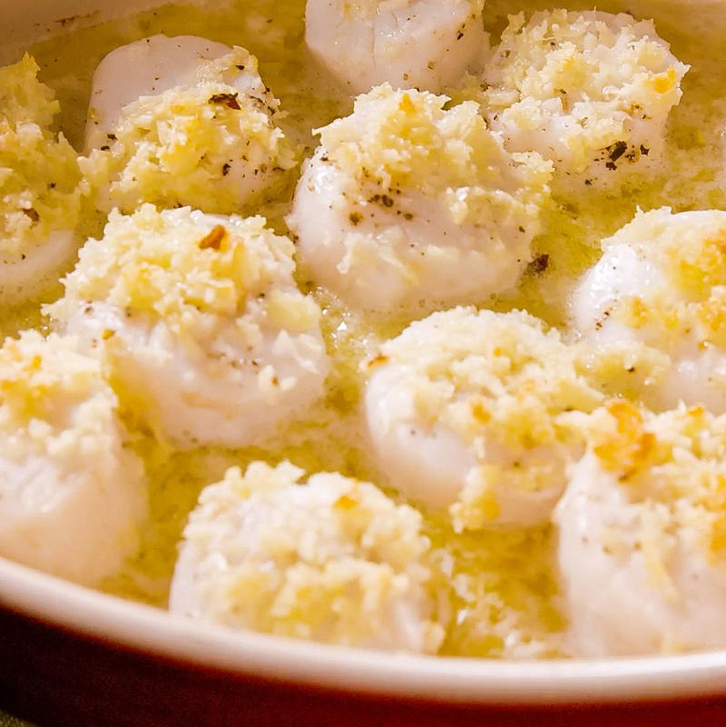 How To Make Baked Scallops, Recipe Tips, What To Serve With Baked Scallops, Ingredients, Directions, Scallop Variations, Made This?