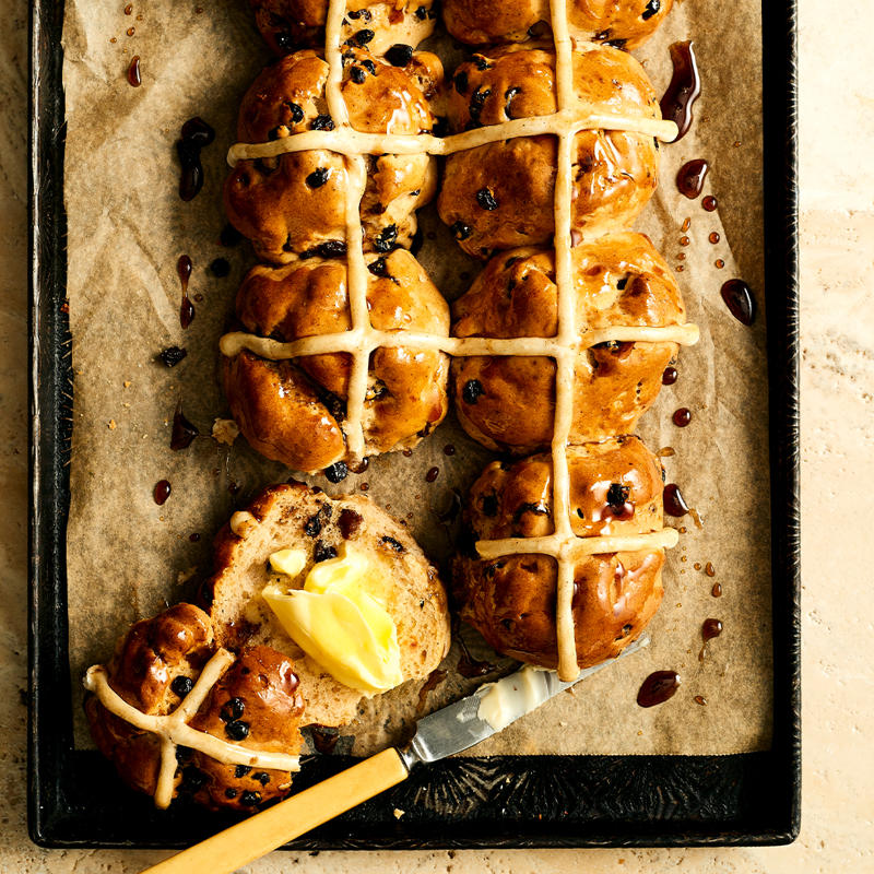 The method and the judges, The criteria, The hot cross bun taste test results, More hot cross bun taste tests, Make your own hot cross buns