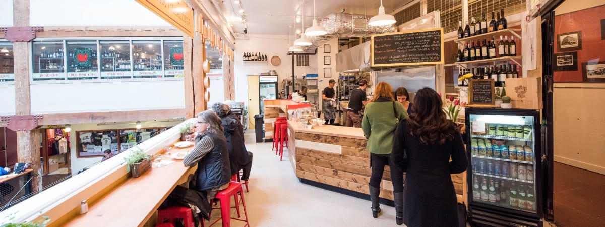 THE SPOTS, Spinasse, Cafe Juanita, Bar Del Corso, Montalcino Ristorante Italiano, Rimini Restaurant, The Pink Door, Cornelly, Via Rosa 11, Cafe Lago, San Fermo, Persephone, Bizzarro Italian Cafe, Pasta Casalinga