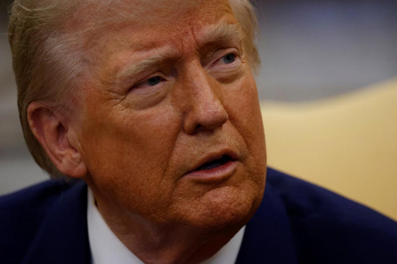 From the Kremlin to Washington, A personal gift from Putin to Trump, Confirmed by Peskov, Witkoff was Putin's errand boy, Trump was "clearly touched" by Putin's gesture, Things are warming up, Trump's rant about a Colorado painting of him, Trump has cultivated his "look" and it is VERY important to him, "Intentionally distorted", Why isn't he as handsome as Obama?, Doing it for the people of Colorado, Shame! Shame!
