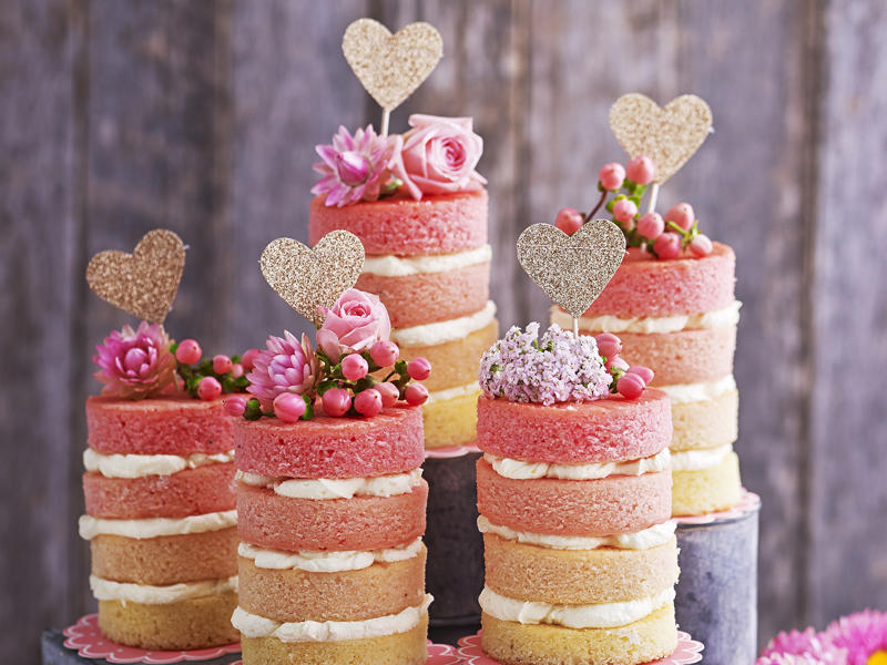 Ingredients, Vintage cake: get the piping right, Why use cake flour?, Can I prepare the vintage cake ahead of time?, What is a cake turntable?, More beautiful layer cakes