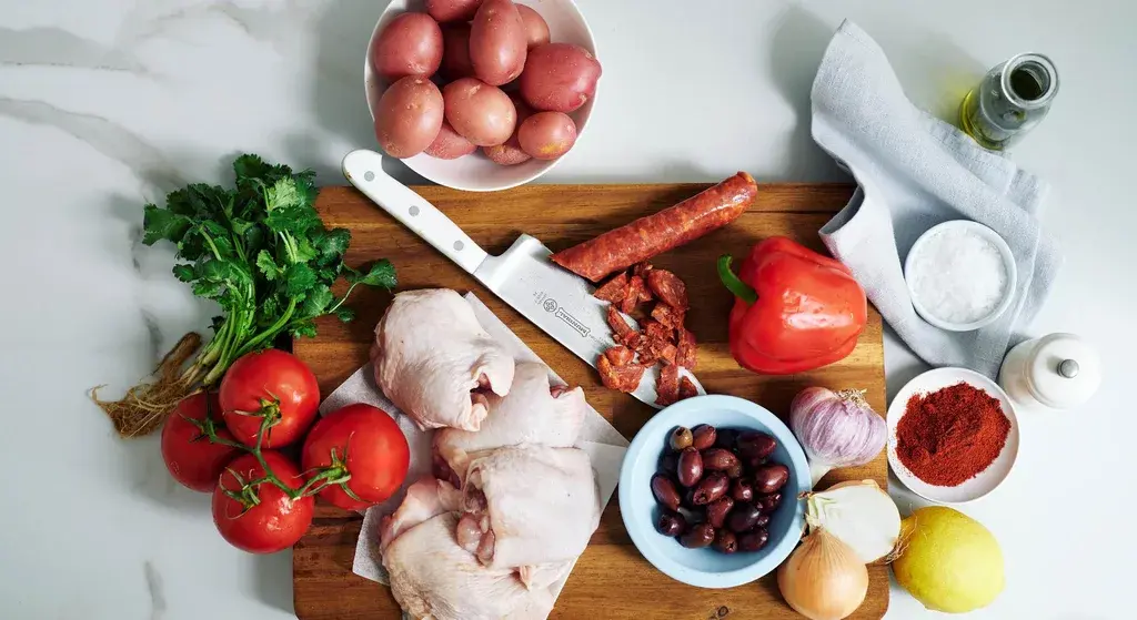 Ingredients, How to make this Spanish chicken recipe, Can you make this recipe with more chicken?, Spanish chicken ingredients, More of Julie Goodwin's dinner recipes