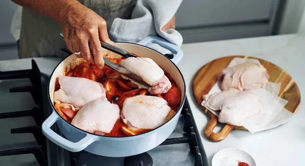 Ingredients, How to make this Spanish chicken recipe, Can you make this recipe with more chicken?, Spanish chicken ingredients, More of Julie Goodwin's dinner recipes
