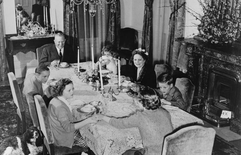 Life at home during the 1940s, The world at war, America enters the conflict, Facing war back home, Rationing and reduction, Back to basics, The average 1940s home?, 1940s kitchens, Inside the food pantry, Old and new technologies, The advent of television, Dining rooms, The 1940s bedroom, Glamorous boudoirs, Murphy beds, Bathrooms in the 1940s, New luxury, Growing their own, Rural migration, Homesteading, Life on the farm, Luxury homes in the 1940s, Stately homes take on new life, Hollywood in the 40s, Privilege and power, In the Governor's mansion, Political exiles, Comfort and hope, The White House restoration, Henry Ford's mansion, The end of World War II, Urban migration, Overcrowded cities, Factory housing, Hard times, Homelessness, Prefab housing, The Lustron House, President Roosevelt’s G.I. Bill, The 1946 housing protest, Housing discrimination, Japanese American internment camps, Out with the old, in with the new, Moving towards mid-century modernism, Mass-produced furniture, Building the suburbs, Welcome to Levittown
