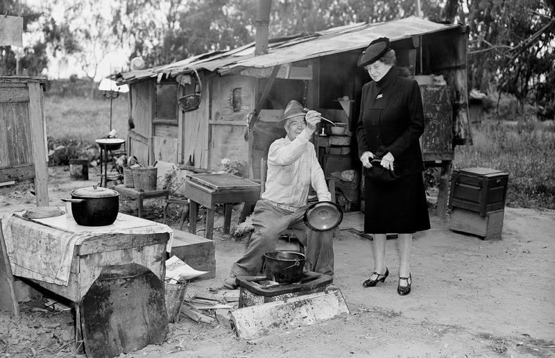 Life at home during the 1940s, The world at war, America enters the conflict, Facing war back home, Rationing and reduction, Back to basics, The average 1940s home?, 1940s kitchens, Inside the food pantry, Old and new technologies, The advent of television, Dining rooms, The 1940s bedroom, Glamorous boudoirs, Murphy beds, Bathrooms in the 1940s, New luxury, Growing their own, Rural migration, Homesteading, Life on the farm, Luxury homes in the 1940s, Stately homes take on new life, Hollywood in the 40s, Privilege and power, In the Governor's mansion, Political exiles, Comfort and hope, The White House restoration, Henry Ford's mansion, The end of World War II, Urban migration, Overcrowded cities, Factory housing, Hard times, Homelessness, Prefab housing, The Lustron House, President Roosevelt’s G.I. Bill, The 1946 housing protest, Housing discrimination, Japanese American internment camps, Out with the old, in with the new, Moving towards mid-century modernism, Mass-produced furniture, Building the suburbs, Welcome to Levittown