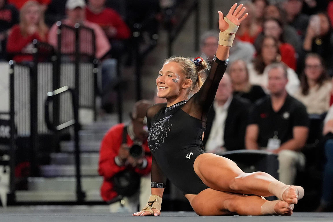 Top photos from the 2024/25 NCAA gymnastics season