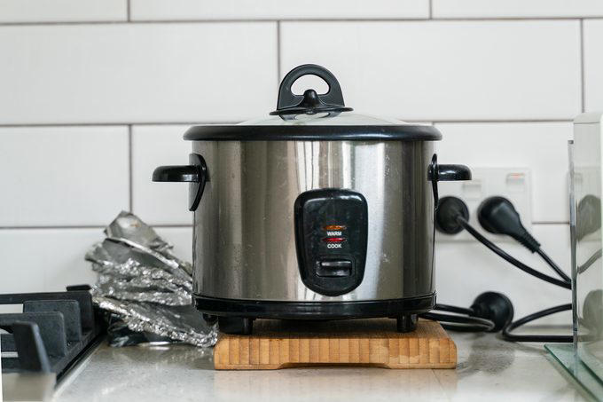 Use a Cheese Grater To De-Stem Herbs, Use a Stand-Up Mixer To Shred Chicken, Make a Cinnamon Roll in a Waffle Maker, Dice Eggs With a Cooling Rack, Drain Meatballs on Baking Rack, Slice Potatoes With an Apple Cutter, Make Whipped Cream With a Blender, Whisk Eggs With a Milk Frother, Use a Rice Cooker To Make Oatmeal, Use a Coffee Maker To Boil Water, Use a Coffee Grinder For Spices, Boil Eggs in a Slow Cooker