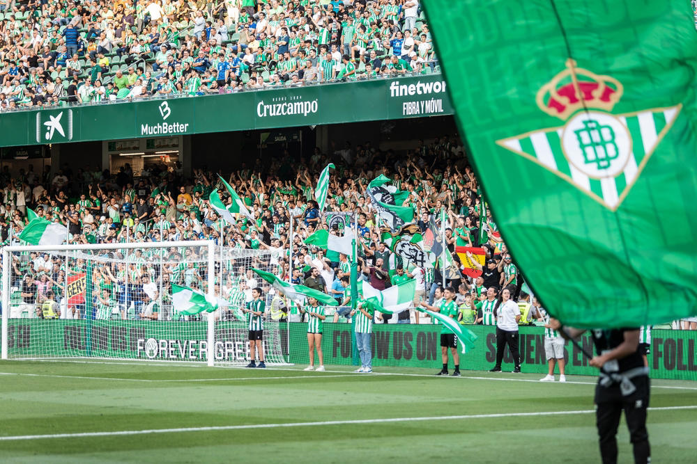 99. Girona, 98. FCSB, 97. Bodø/Glimt, 95. Borussia Mönchengladbach, 94. Racing Club, 93. Mallorca, 91. Deportivo Alavés, 90. Toulouse, 89. Viktoria Plzeň, 87. Red Star Belgrade, 86. River Plate, 83. Wolfsburg, 82. FC Copenhagen, 81. Toluca, 80. Rennes, 79. Rayo Vallecano, 78. Flamengo, 77. Al Hilal, 76. Como, 75. Torino, 74. Palmeiras, 73. Brest, 72. Ajax, 71. Valencia, 70. Sporting Braga, 69. Sheffield United, 68. Genk, 67. Real Sociedad, 66. Cruz Azul, 65. Werder Bremen, 64. Freiburg, 63. Lens, 62. Celta de Vigo, 61. Fenerbahçe, 60. Osasuna, 59. Strasbourg, 58. Porto, 57. Celtic, 56. Slavia Praha, 55. Mainz 05, 54. Nice, 53. Olympiakos Piraeus, 52. Real Betis, 51. RB Leipzig, 50. Galatasaray, 49. Stuttgart, 48. Feyenoord, 47. Wolverhampton Wanderers, 46. Fiorentina, 45. Burnley, 44. Olympique Marseille, 43. Olympique Lyonnais, 42. Leeds United, 41. Bologna, 40. Eintracht Frankfurt, 39. West Ham United, 38. Monaco, 37. Lazio, 36. Athletic Club, 35. Lille, 34. Villarreal, 33. Fulham, 32. Union Saint-Gilloise, 31. Tottenham Hotspur, 30. Everton, 29. AC Milan, 28. Club Brugge, 27. Manchester United, 25. Juventus, 24. Benfica, 23. Sporting CP, 22. Nottingham Forest, 21. Brentford, 20. Roma, 19. AFC Bournemouth, 18. Atalanta, 17. Napoli, 16. Atlético Madrid, 15. Bayer Leverkusen, 14. Borussia Dortmund, 13. Brighton &amp; Hove Albion, 12. Crystal Palace, 11. Newcastle United, 10. Aston Villa, 9. Chelsea, 8. Real Madrid, 7. Internazionale, 6. Bayern Munich, 5. Barcelona, 4. Manchester City, 3. Arsenal, 1. Liverpool
