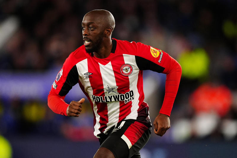 Transfer news, rumours and done deals, Newcastle keeping tabs on PSG striker, Nunez targeted by Saudi side, Burnley in advanced talks to sign Armando Broja, Liverpool remain interested in Guehi, Man United 'lead race' for Donnarumma and eye Pope, Chelsea chasing Simons and Garnacho, Al Nassr give up Fernandes pursuit, Amorimg on Mbeumo's first outing for Man Utd, Chelsea starlet to leave?, Arsenal face Eze twist as Spurs register interest, LAFC agree deal for Son, Villa & Newcastle to fight for Calvert-Lewin?, Leipzig using Ekitike fee as benchmark?, Dortmund 'have reservations' over potential Sancho deal, West Ham secure Callum Wilson's signature, Newcastle to look at Watkins & Wissa if Isak leaves, Los Angeles FC lead race for Son's signature, Man Utd battle Newcastle for Benjamin Sesko, Will Liverpool bid again for Alexander Isak?, Tottenham captain Son Heung Min to leave club for ‘fresh challenge’, Good morning!, Lookman wants to depart Atalanta over 'broken promises', Bannan commits to Wednesday, Amorim 'really happy' with Hojlund, Sesko saga reaches critical decision, Liverpool still have eyes for Guehi, West Ham capture Wilson, Gyokores debut and what it showed, Eddie Howe admits Alexander Isak transfer saga 'far from ideal', Leipzig using Ekitike fee as benchmark?, Tottenham captain Son Heung Min to leave club for ‘fresh challenge’, Liverpool make surprise decision over Alexander Isak pursuit after Newcastle bid rejected, Lookman wants to depart Atalanta over 'broken promises', Bannan commits to Wednesday, Howe admits the Isak saga is 'not ideal', Ademola Lookman hands in transfer request to Atalanta, Amorim 'really happy' with Hojlund, More bids to come for Tyler Dibling?, Gyokores debut and what it showed, Newcastle to look at Watkins & Wissa if Isak leaves, West Ham capture Wilson, Liverpool still have eyes for Guehi, What next for Kiwior?, The logic behind selling Luis Diaz, Sesko saga reaches critical decision, West Ham make Hermansen approach, Liverpool make surprise decision over Alexander Isak pursuit after Newcastle bid rejected, Garnacho keen on Chelsea move, More bids to come for Tyler Dibling?, Kieffer Moore to undergo medical ahead of Wrexham move, Amorim 'really happy' with Hojlund, Chelsea want to offload 15 players this summer, Villa & Newcastle to fight for Calvert-Lewin?, Leipzig using Ekitike fee as benchmark?, Arsenal transfer news: Eberechi Eze, Rodrygo, Ollie Watkins and more, Man United transfer news: Benjamin Sesko, Ollie Watkins, Corentin Tolisso and more, Sheffield Wednesday captain renews contract with troubled club, Alex Oxlade-Chamberlain open to England return, Jorrel Hato completes medical ahead of Chelsea transfer, Newcastle complete Aaron Ramsdale signing from Saints, Wissa left out of Brentford squad, Benjamin Sesko left out of RB Leipzig's squad for friendly, Marseille sign Igor Paixao from Feyenoord, Eddie Howe admits Alexander Isak transfer saga 'far from ideal', James Milner to wear number 20 at Brighton in memory of Diogo Jota, Tottenham secure loan move for Bayern Munich midfielder Joao Palhinha, Newcastle make bid for Benjamin Sesko, Liverpool make surprise decision over Alexander Isak pursuit after Newcastle bid rejected