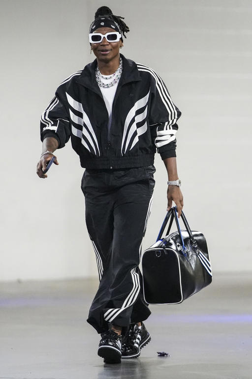 Captivating images of women who define style in sports