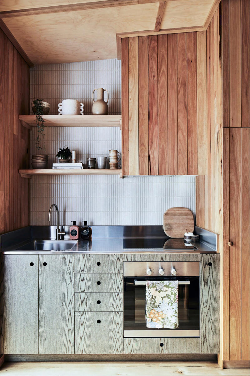 Method 1: Harness the power of steam, Method 2: How to clean an oven using bi-carb soda and vinegar, Method 3: The 5-minute method, Shop oven cleaners, Do baking soda and vinegar really clean ovens?