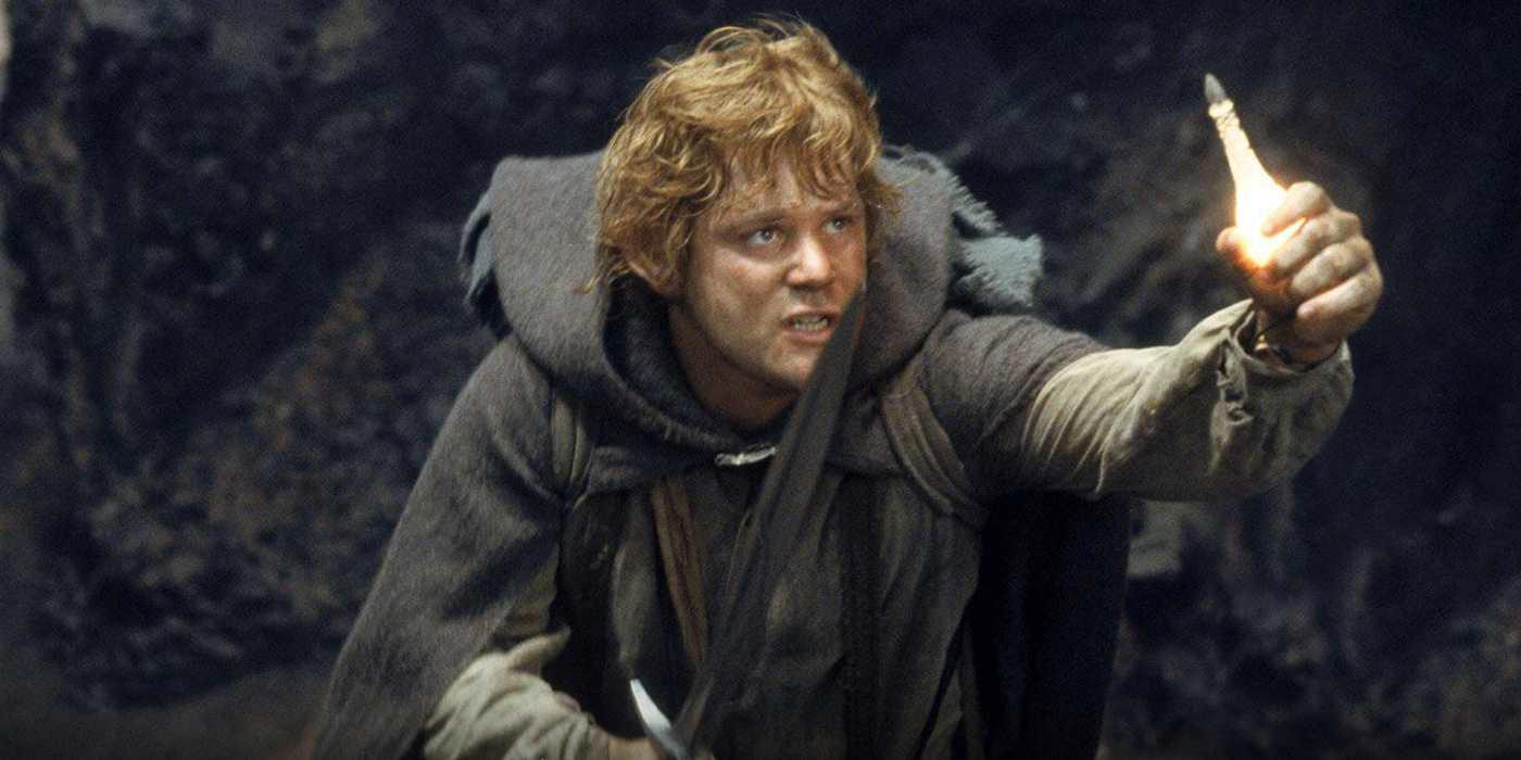             Déagol        ,             Gollum (Sméagol)        ,             Isildur        ,             Gandalf        ,             Samwise Gamgee        ,             Frodo Baggins        ,             Bilbo Baggins        ,             Tom Bombadil        ,             Sauron        