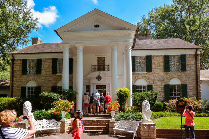 Alabama: Ivy Green, Alaska: Baranof Castle, Arizona: Lowell Observatory, Arkansas: Central High School, California: Alcatraz Island, Colorado: Mesa Verde National Park, Connecticut: The Charles W. Morgan, Delaware: Old Swedes Church, Florida: Venetian Pool, Georgia: Martin Luther King Jr. National Historic Site, Hawaii: Iolani Palace, Idaho: Cataldo Mission, Illinois: Abraham Lincoln Home, Indiana: Soldiers and Sailors Monument, Iowa: Amana Colonies, Kansas: Hollenberg Pony Express Station, Kentucky: Churchill Downs, Louisiana: Cabildo, Maine: Wadsworth-Longfellow House, Maryland: Fort McHenry, Massachusetts: Plymouth Rock, Michigan: Fort Mackinac, Minnesota: Mill City Museum, Mississippi: Old Mississippi State Capitol, Missouri: Anheuser-Busch Brewery, Montana: Butte Historic District, Nebraska: Arbor Lodge State Historical Park, Nevada: Hoover Dam, New Hampshire: Canterbury Shaker Village, New Jersey: Sandy Hook Lighthouse, New Mexico: Palace of the Governors, New York: Ellis Island, North Carolina: Wright Brothers National Memorial, North Dakota: Fort Union Trading Post, Ohio: Cincinnati Zoo, Oklahoma: Honey Springs Battlefield, Oregon: Fort Rock Cave, Pennsylvania: Liberty Bell, Rhode Island: Slater Mill, South Carolina: Fort Sumter, South Dakota: Mount Rushmore, Tennessee: Graceland, Texas: The Alamo, Utah: Temple Square, Vermont: Calvin Coolidge Homestead, Virginia: Arlington National Cemetery, Washington: Chinook Point, West Virginia: The Greenbrier, Wisconsin: Little White Schoolhouse, Wyoming: Independence Rock
