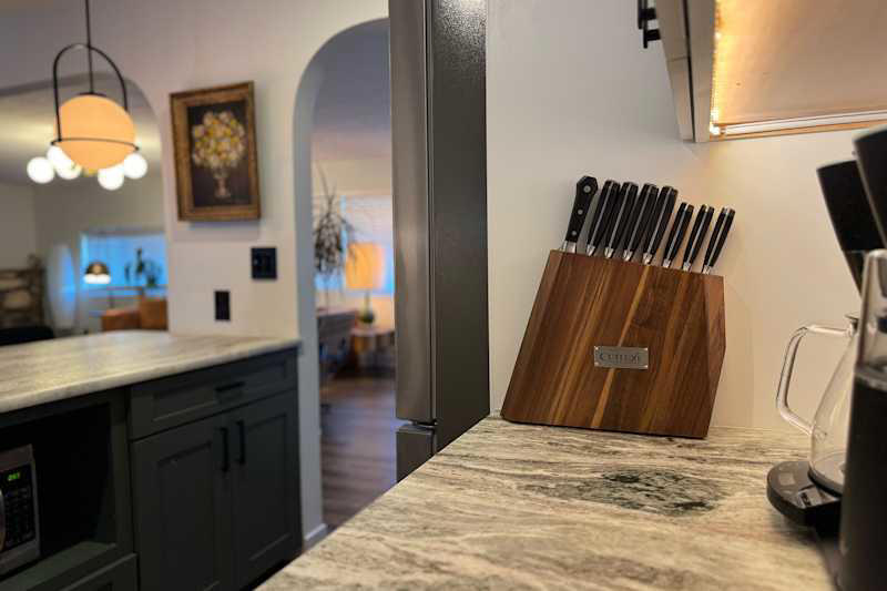 1. Opening up the space, 2. A lot of lighting options, 3. Moody colors, 4. Texture, 5. Vintage touches, 6. High-quality kitchen items