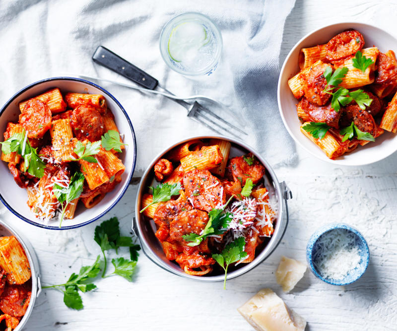          Lemon pasta with chilli &amp; crispy crumbs      ,          Jerk salmon with yoghurt potatoes      ,          Spinach pasta with hot smoked salmon      ,          Garlic and chilli prawn linguine      ,          Honey soy chicken      ,          Rigatoni with arrabbiata and chorizo sauce      ,          Vietnamese lemongrass chicken bowl      ,          Spaghetti carbonara      ,          Harissa halloumi burgers with lemon mint mayonnaise      ,          Pasta with spinach, mushrooms and almonds      ,          Pork and tofu rice noodles      ,          Lamb with heirloom tomato and almond salad      ,          Noodle salad with ginger-rubbed beef      ,          Lemon and dill chickpea salad      ,          Spicy lamb, spinach and fetta pizzas      ,          Rocket and tomato lamb burritos      ,          Fish with fennel, lemon and capers      ,          Grilled mozzarella and salami piadina      ,          Chilli and chicken tostada      ,          Moroccan fish tagine with almond couscous      ,          Pasta with mushrooms and lentils      