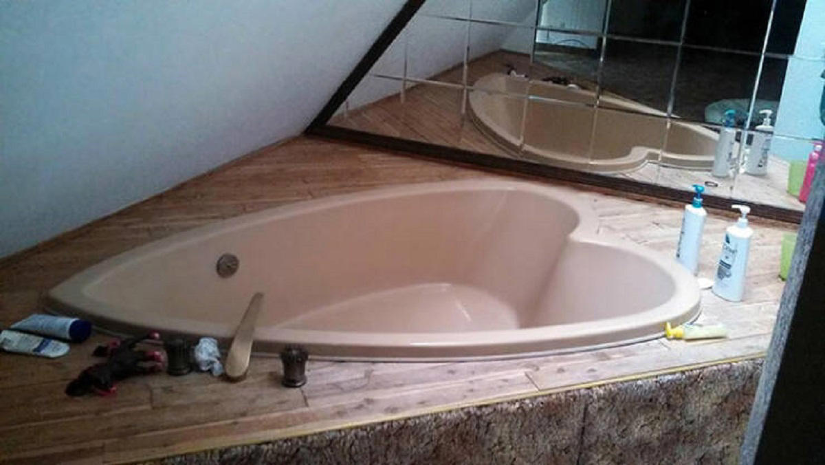33 Cool Hidden Treasures People Discovered in Their Homes