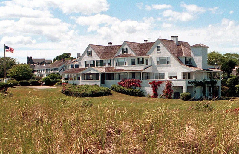 The Kennedy Compound, Cape Cod The palatial properties of the world's most prestigious families, The Getty family, Patriarch of the Getty dynasty, Sunset Boulevard mansion, In honour of tragic son George Getty ll, Donated to the City of Los Angeles, Sutton Place, The home of a recluse, Getty's Italian villa renovation, Popular with celebrities then and now, Photo finish for the new generation, The Kennedy family, Moving on up, New York high society, The Kennedy Compound, Cape Cod, The White House by the sea, The Kennedy's Palm Beach escape, American royalty, JFK's Virginia home, Sold to Robert and Ethel Kennedy, The future of the Kennedy family, The Vanderbilt family, The Gilded Age, The largest house in the Big Apple, Elm Court revival, Magnificent Marble House, Preserved for the nation, The Breakers, Rhode Island's number one tourist attraction, Biltmore: America's largest house, The Guinness family, Ashford Castle, Playground of princes and pop stars, Home of the richest man in Ireland, Farmleigh: Ireland's official state guest house, Kenwood House, A generous philanthropist, Fairytale Luggala estate, A haven for artists and musicians, Raising the roof, The Rockefeller family, Regal Rockwood Hall, Wrecking ball victim, A mansion for the world's first billionaire, No expense spared, A national treasure, New York’s most desirable apartment, Selling off the family treasures, Exclusive properties, A tradition of philanthropy, The Astor family, Romantic Rokeby, Earning its keep, High-society Beechwood, Classy Cliveden House, Scene of the Profumo Affair, Hever Castle and royal connections, Kingsize bed, Grand Ginge Manor, The Rothschild family, Château de Ferrières, Goût Rothschild, Waddesdon Manor, Exceptional art collection, Hôtel de Pontalba, Confiscated by the Nazis, A family gem on the French Riviera, A treasure chest of art and antiquities, Passing on the properties, The Trudeau family, A national disgrace, Happy memories at Harrington Lake, Relaxed style, Maison Cormier, Trudeau's Art Deco mansion, Rideau Cottage