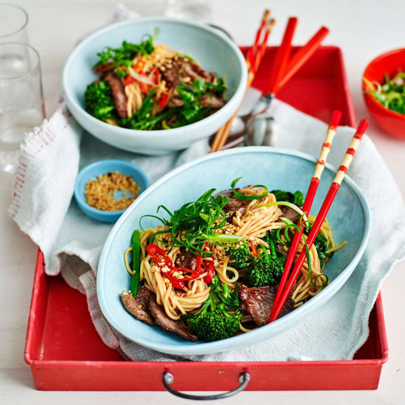 Julie Goodwin’s honey prawn stir fry with noodles , Julie Goodwin’s spiced chicken with brown rice & cauliflower , Julie Goodwin’s chicken & leek pie with potato bake topping , Julie Goodwin’s Spanish chicken , Julie Goodwin’s slow cooker lamb chops , Julie Goodwin’s braised lamb chops in a sweet curry sauce , Julie Goodwin’s chicken stroganoff , Julie Goodwin’s Cape Malay curry chicken , Julie Goodwin’s lemon & spinach risotto , Julie Goodwin’s pastitsio , Julie Goodwin’s char siu pork noodle stir-fry , Julie Goodwin’s nachos pie recipe , Julie Goodwin’s char siu chicken with egg fried rice , Julie Goodwin’s lamb forequarter chops with vegetables tray bake , Julie Goodwin’s braised pork , Julie Goodwin’s curried prawns , Julie Goodwin’s chicken korma
