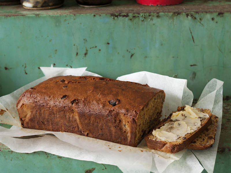          Triple-ginger loaf      ,          Lemon blueberry loaf cake with mascarpone icing      ,          Boiled pineapple fruit loaf      ,          Walnut, coffee and pear loaf      ,          Fruit and nut loaf      ,          Coffee and date loaf      ,          Date, carrot and honey loaf      ,          Pumpkin bread with lemon icing      ,          Brown butter loaf cake      ,          Gluten-free banana and date loaf      ,          Simple apple loaf cake      ,          Zucchini and walnut loaf      ,          Banana and raspberry loaf      ,          Banana date loaf      ,          Date and apricot loaf      ,          Flourless almond, plum and orange blossom loaf      ,          Banana caramel loaf      ,          Banana bread with passionfruit icing      ,          Coffee walnut loaf      ,          Passionfruit teacake      ,          Orange and fennel seed pound cake      ,          Raspberry and coconut loaf      ,          Tamarillo loaf cake      ,          Buttery almond and cranberry loaves      ,          Walnut sultana loaf      ,          Apple custard cake      ,          Madeira cake      ,          Coconut banana bread      ,          Blueberry yoghurt loaf      ,          Wholemeal date loaf      ,          Spiced pumpkin bread      ,          Lemon and currant loaf      ,          Spicy banana fruit loaf      ,          Cheese and bacon loaf      ,          Apple and apricot loaf      , Recipe tips &amp; tricks: lining a loaf pan, Choosing the right electric mixer, More beautiful cakes for morning tea