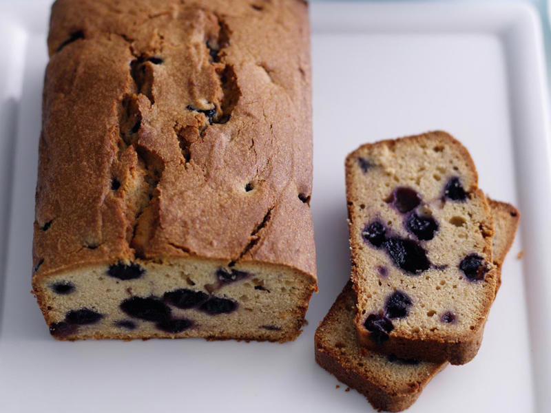          Triple-ginger loaf      ,          Lemon blueberry loaf cake with mascarpone icing      ,          Boiled pineapple fruit loaf      ,          Walnut, coffee and pear loaf      ,          Fruit and nut loaf      ,          Coffee and date loaf      ,          Date, carrot and honey loaf      ,          Pumpkin bread with lemon icing      ,          Brown butter loaf cake      ,          Gluten-free banana and date loaf      ,          Simple apple loaf cake      ,          Zucchini and walnut loaf      ,          Banana and raspberry loaf      ,          Banana date loaf      ,          Date and apricot loaf      ,          Flourless almond, plum and orange blossom loaf      ,          Banana caramel loaf      ,          Banana bread with passionfruit icing      ,          Coffee walnut loaf      ,          Passionfruit teacake      ,          Orange and fennel seed pound cake      ,          Raspberry and coconut loaf      ,          Tamarillo loaf cake      ,          Buttery almond and cranberry loaves      ,          Walnut sultana loaf      ,          Apple custard cake      ,          Madeira cake      ,          Coconut banana bread      ,          Blueberry yoghurt loaf      ,          Wholemeal date loaf      ,          Spiced pumpkin bread      ,          Lemon and currant loaf      ,          Spicy banana fruit loaf      ,          Cheese and bacon loaf      ,          Apple and apricot loaf      , Recipe tips &amp; tricks: lining a loaf pan, Choosing the right electric mixer, More beautiful cakes for morning tea