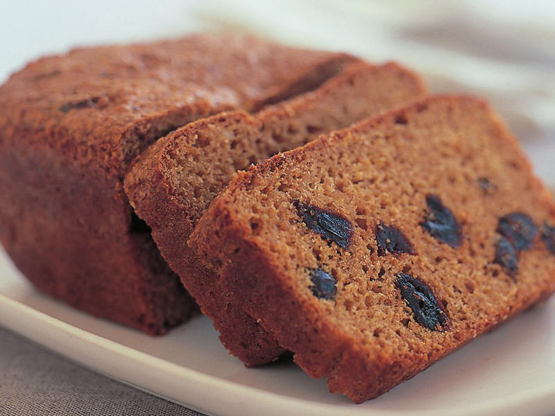          Triple-ginger loaf      ,          Lemon blueberry loaf cake with mascarpone icing      ,          Boiled pineapple fruit loaf      ,          Walnut, coffee and pear loaf      ,          Fruit and nut loaf      ,          Coffee and date loaf      ,          Date, carrot and honey loaf      ,          Pumpkin bread with lemon icing      ,          Brown butter loaf cake      ,          Gluten-free banana and date loaf      ,          Simple apple loaf cake      ,          Zucchini and walnut loaf      ,          Banana and raspberry loaf      ,          Banana date loaf      ,          Date and apricot loaf      ,          Flourless almond, plum and orange blossom loaf      ,          Banana caramel loaf      ,          Banana bread with passionfruit icing      ,          Coffee walnut loaf      ,          Passionfruit teacake      ,          Orange and fennel seed pound cake      ,          Raspberry and coconut loaf      ,          Tamarillo loaf cake      ,          Buttery almond and cranberry loaves      ,          Walnut sultana loaf      ,          Apple custard cake      ,          Madeira cake      ,          Coconut banana bread      ,          Blueberry yoghurt loaf      ,          Wholemeal date loaf      ,          Spiced pumpkin bread      ,          Lemon and currant loaf      ,          Spicy banana fruit loaf      ,          Cheese and bacon loaf      ,          Apple and apricot loaf      , Recipe tips &amp; tricks: lining a loaf pan, Choosing the right electric mixer, More beautiful cakes for morning tea
