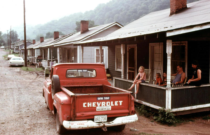 Kentucky: Miners’ homes, Brookside (1974) Life in the 1970s in every state, Alabama: Alabama Theatre, Birmingham (1972), Alaska: Fishing on Nonvianuk Lake (1973), Arizona: Route 66, Winslow (1979), Arkansas: Testing for pollution in Fort Smith (1973), California: The streets of San Francisco (c.1970), Colorado: Galena Street, Aspen (1974), Connecticut: Collin’s Diner, Canaan (1976), Delaware: Old State House, Dover (1970), Florida: Disney’s Magic Kingdom (1970), Georgia: Farmer ploughing field in Helen (1970), Hawaii: The Brady Bunch in ‘Hawaii Bound’ (1972), Idaho: Camping on Lake Stanley (c.1970s), Illinois: Roller Disco fashion show, Chicago (1979), Indiana: Indianapolis 500 (1973), Iowa: Sergeant John F. Baker Jr. Bridge, Davenport (1972), Kansas: Grain elevator, White Cloud (1974), Kentucky: Miners’ homes, Brookside (1974), Louisiana: Bourbon Street, New Orleans (1976), Maine: Fishing in Cape Elizabeth (1971), Maryland: School excursion to Baltimore harbor (1973), Massachusetts: Haymarket Square, Boston (1973), Michigan: Annual smelt run, Tawas City (1973), Minnesota: SkyRise Terrace, St Paul (1971), Mississippi: Hurricane Camille Gift Shop, Gulfport (1979), Missouri: Tourist information booth, Lake of the Ozarks, Montana: East Glacier Park train station (1974), Nebraska: Sioux tribal dance, North Platte (1970), Nevada: Fremont Street, Las Vegas (c.1970), New Hampshire: Waterville Valley (1972), New Jersey: Seaside Heights boardwalk (1978), New Mexico: Mesa viewpoint (c.1970s), New York: Sightseeing cruise, New York City (c.1970s), North Carolina: Prom queen parade, Huntersville (c.1970s), North Dakota: Arriving at Fargo station (c.1972), Ohio: Aerial view of Toledo (c.1970s), Oklahoma: Oral Roberts University, Tulsa (c.1977), Oregon: Union Station, Portland (1974), Pennsylvania: Street parade, Philadelphia (1976), Rhode Island: Giant milk can, Lincoln (1978), South Carolina: Jungle Golf, Myrtle Beach (1979), South Dakota: Reptile Gardens Wild Animal Park (1975), Tennessee: Interstate 24 near Nashville (1972), Texas: Dallas freeway (1970), Utah: Dead Horse Point, Canyonlands (1972), Vermont: Farm shop (1975), Virginia: Tysons Corner Mall, Tysons Corner (1976), Washington: Seattle skyline (1973), West Virginia: Laundromat, Cedar Grove (1973), Wisconsin: Lake Mendota (1979)