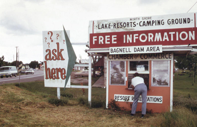 Missouri: Tourist information booth, Lake of the Ozarks Life in the 1970s in every state, Alabama: Alabama Theatre, Birmingham (1972), Alaska: Fishing on Nonvianuk Lake (1973), Arizona: Route 66, Winslow (1979), Arkansas: Testing for pollution in Fort Smith (1973), California: The streets of San Francisco (c.1970), Colorado: Galena Street, Aspen (1974), Connecticut: Collin’s Diner, Canaan (1976), Delaware: Old State House, Dover (1970), Florida: Disney’s Magic Kingdom (1970), Georgia: Farmer ploughing field in Helen (1970), Hawaii: The Brady Bunch in ‘Hawaii Bound’ (1972), Idaho: Camping on Lake Stanley (c.1970s), Illinois: Roller Disco fashion show, Chicago (1979), Indiana: Indianapolis 500 (1973), Iowa: Sergeant John F. Baker Jr. Bridge, Davenport (1972), Kansas: Grain elevator, White Cloud (1974), Kentucky: Miners’ homes, Brookside (1974), Louisiana: Bourbon Street, New Orleans (1976), Maine: Fishing in Cape Elizabeth (1971), Maryland: School excursion to Baltimore harbor (1973), Massachusetts: Haymarket Square, Boston (1973), Michigan: Annual smelt run, Tawas City (1973), Minnesota: SkyRise Terrace, St Paul (1971), Mississippi: Hurricane Camille Gift Shop, Gulfport (1979), Missouri: Tourist information booth, Lake of the Ozarks, Montana: East Glacier Park train station (1974), Nebraska: Sioux tribal dance, North Platte (1970), Nevada: Fremont Street, Las Vegas (c.1970), New Hampshire: Waterville Valley (1972), New Jersey: Seaside Heights boardwalk (1978), New Mexico: Mesa viewpoint (c.1970s), New York: Sightseeing cruise, New York City (c.1970s), North Carolina: Prom queen parade, Huntersville (c.1970s), North Dakota: Arriving at Fargo station (c.1972), Ohio: Aerial view of Toledo (c.1970s), Oklahoma: Oral Roberts University, Tulsa (c.1977), Oregon: Union Station, Portland (1974), Pennsylvania: Street parade, Philadelphia (1976), Rhode Island: Giant milk can, Lincoln (1978), South Carolina: Jungle Golf, Myrtle Beach (1979), South Dakota: Reptile Gardens Wild Animal Park (1975), Tennessee: Interstate 24 near Nashville (1972), Texas: Dallas freeway (1970), Utah: Dead Horse Point, Canyonlands (1972), Vermont: Farm shop (1975), Virginia: Tysons Corner Mall, Tysons Corner (1976), Washington: Seattle skyline (1973), West Virginia: Laundromat, Cedar Grove (1973), Wisconsin: Lake Mendota (1979)