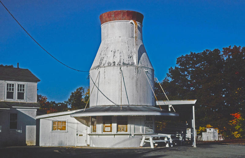 Rhode Island: Giant milk can, Lincoln (1978) Life in the 1970s in every state, Alabama: Alabama Theatre, Birmingham (1972), Alaska: Fishing on Nonvianuk Lake (1973), Arizona: Route 66, Winslow (1979), Arkansas: Testing for pollution in Fort Smith (1973), California: The streets of San Francisco (c.1970), Colorado: Galena Street, Aspen (1974), Connecticut: Collin’s Diner, Canaan (1976), Delaware: Old State House, Dover (1970), Florida: Disney’s Magic Kingdom (1970), Georgia: Farmer ploughing field in Helen (1970), Hawaii: The Brady Bunch in ‘Hawaii Bound’ (1972), Idaho: Camping on Lake Stanley (c.1970s), Illinois: Roller Disco fashion show, Chicago (1979), Indiana: Indianapolis 500 (1973), Iowa: Sergeant John F. Baker Jr. Bridge, Davenport (1972), Kansas: Grain elevator, White Cloud (1974), Kentucky: Miners’ homes, Brookside (1974), Louisiana: Bourbon Street, New Orleans (1976), Maine: Fishing in Cape Elizabeth (1971), Maryland: School excursion to Baltimore harbor (1973), Massachusetts: Haymarket Square, Boston (1973), Michigan: Annual smelt run, Tawas City (1973), Minnesota: SkyRise Terrace, St Paul (1971), Mississippi: Hurricane Camille Gift Shop, Gulfport (1979), Missouri: Tourist information booth, Lake of the Ozarks, Montana: East Glacier Park train station (1974), Nebraska: Sioux tribal dance, North Platte (1970), Nevada: Fremont Street, Las Vegas (c.1970), New Hampshire: Waterville Valley (1972), New Jersey: Seaside Heights boardwalk (1978), New Mexico: Mesa viewpoint (c.1970s), New York: Sightseeing cruise, New York City (c.1970s), North Carolina: Prom queen parade, Huntersville (c.1970s), North Dakota: Arriving at Fargo station (c.1972), Ohio: Aerial view of Toledo (c.1970s), Oklahoma: Oral Roberts University, Tulsa (c.1977), Oregon: Union Station, Portland (1974), Pennsylvania: Street parade, Philadelphia (1976), Rhode Island: Giant milk can, Lincoln (1978), South Carolina: Jungle Golf, Myrtle Beach (1979), South Dakota: Reptile Gardens Wild Animal Park (1975), Tennessee: Interstate 24 near Nashville (1972), Texas: Dallas freeway (1970), Utah: Dead Horse Point, Canyonlands (1972), Vermont: Farm shop (1975), Virginia: Tysons Corner Mall, Tysons Corner (1976), Washington: Seattle skyline (1973), West Virginia: Laundromat, Cedar Grove (1973), Wisconsin: Lake Mendota (1979)