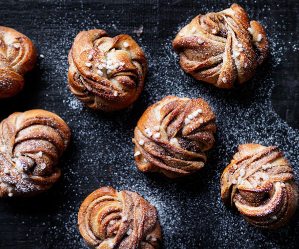 The best Easter desserts to make in 2026,          Flour and Stone’s Italian Easter tart      ,          Dan Pepperell’s hot cross cannoli      ,          Cuddura Cull’ova (Sicilian Easter biscuits)      ,          How to make tsoureki (Easter bread)      ,          Cassata      ,          Sweet cinnamon buns      ,          Chocolate and hazelnut babka      