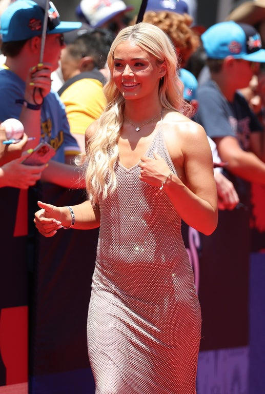1. She Had the Followers, 2. She Moved Fast, 3. She’s an Athlete and an Influencer, 4. The Media Loved Her, 5. She Got Smart Representation, 6. She Changed the Game