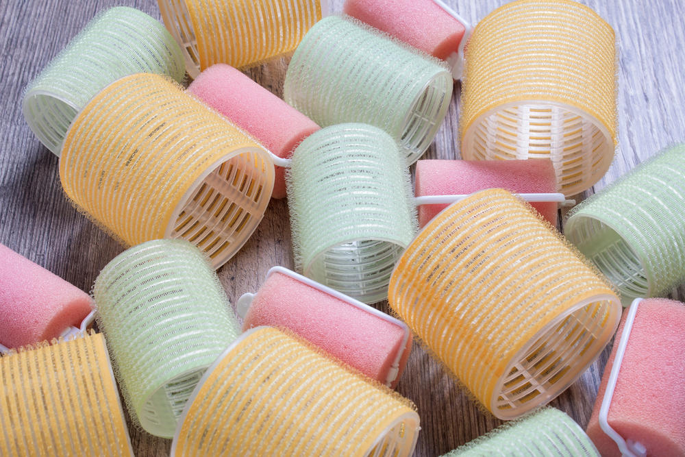 Utilize Velcro Roller Action Rubber gloves, Lint rollers, Pumice stones, Squeegees, Vacuum with pet attachments, Dryer sheets, Fabric softener spray, Professional rubber brushes, Dampened microfiber cloths, Wire brushes, Velcro rollers, Duct tape, Anti-static spray, Balloon method, Steam cleaning, Professional pet grooming tools, Car detailing services, Clean rides ahead