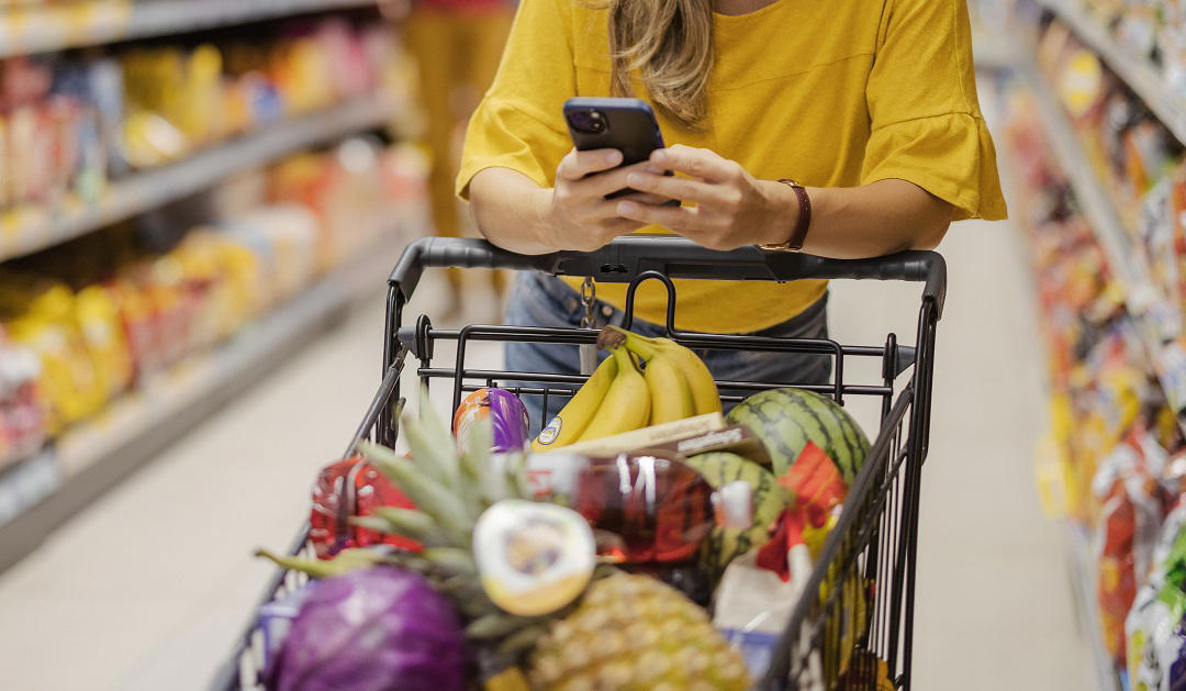 Aldi opens in Australia, 'checkout anxiety' ensues, Lack of delivery options and limited brands, Aldi partners with DoorDash, Aldi 'just getting started'