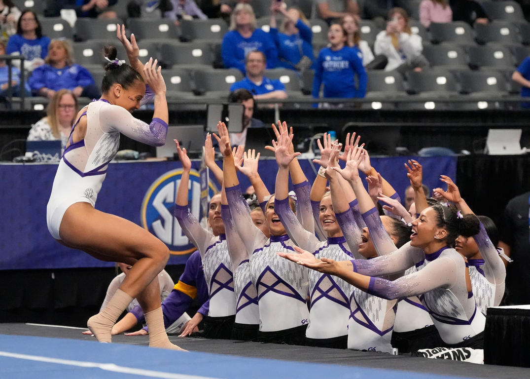 LSU gymnastics repeat as 2025 SEC champs — See photos