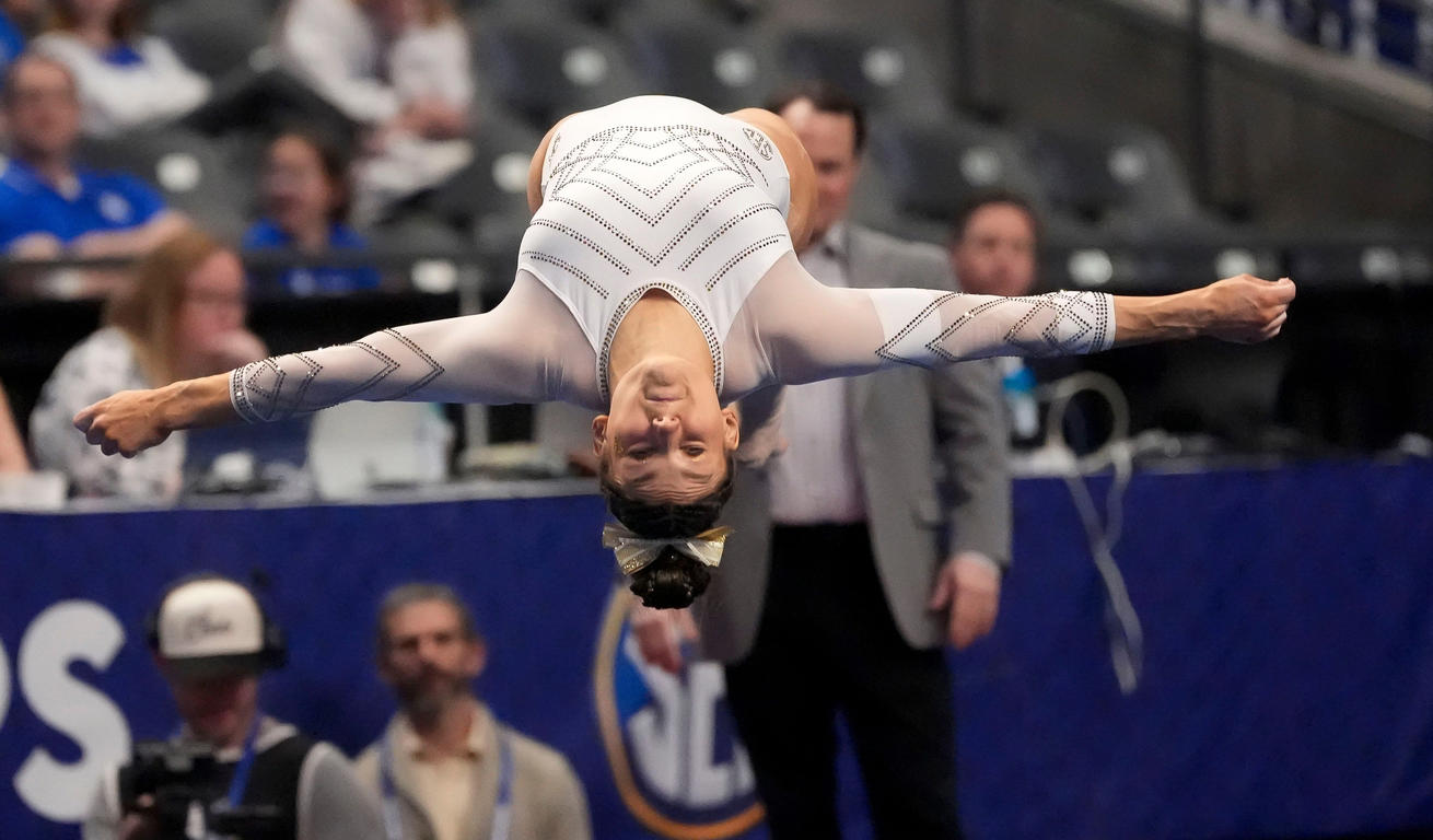 LSU gymnastics repeat as 2025 SEC champs — See photos