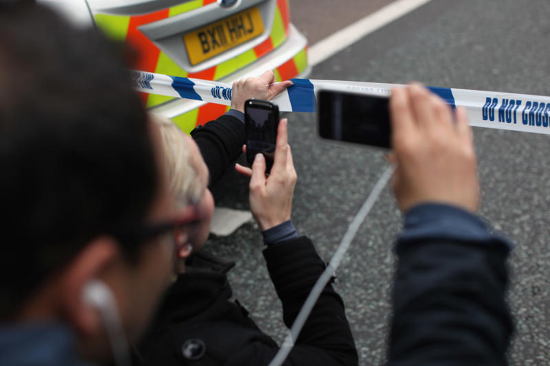 When the police arrive, get out of the area Maintain calm, Safe routes, Discretion, Look for cover, Get away from suspicious items, Complete alert, In contact with the police, Stay attentive, Travel safely, When the police arrive, get out of the area
