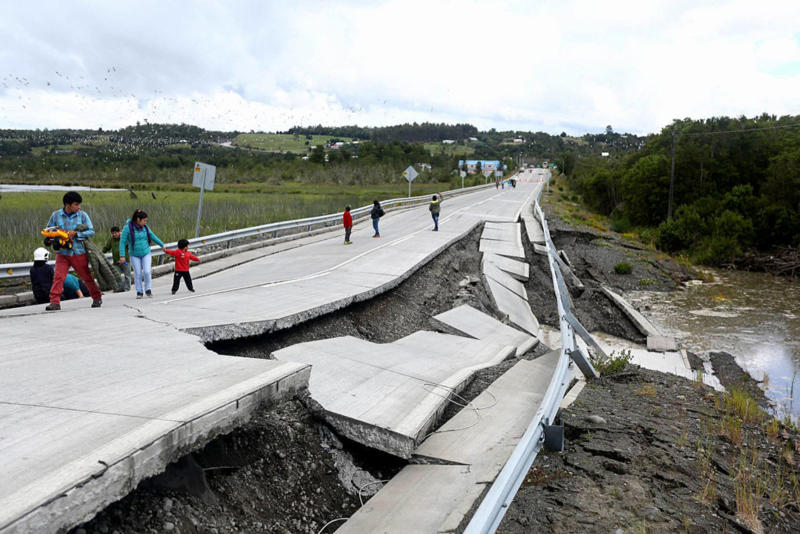 Not enough Seismologists turn to AI to predict the next major earthquake, Predicting earthquakes, Impossible task?, Earth's puzzle, Underground menace, Ideal scenario, Not enough, AI to the rescue, Benefits, Experiment, How it works, Drawback, Promising findings, Current use, Superhuman warning system, Looking promising