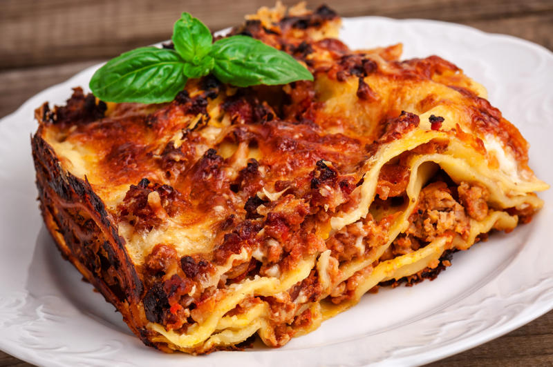 Lasagna Fish and chips, Pasta carbonara, Churrasco, Spring rolls, Shakshouka, Tandoori chicken