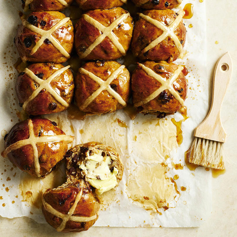 The method and the judges, The criteria, The hot cross bun taste test results, More hot cross bun taste tests, Make your own hot cross buns