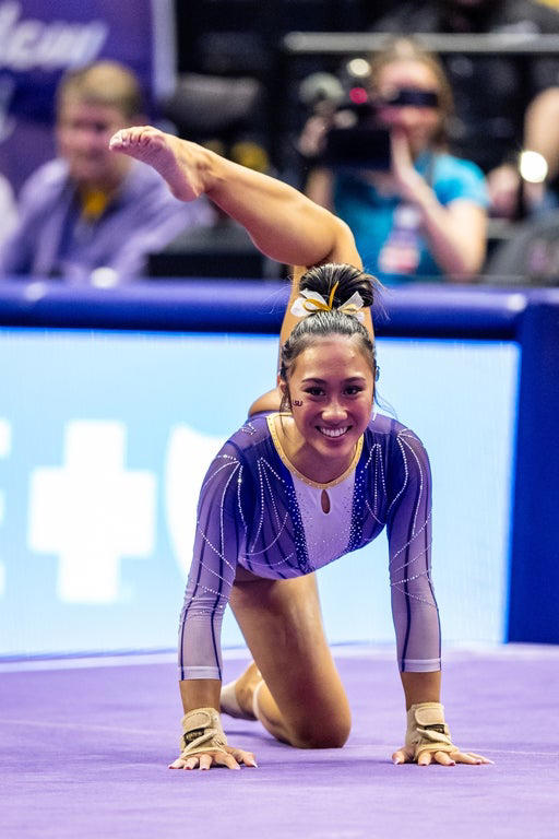 Epic photos of Livvy Dunne and the elite LSU gymnastics team