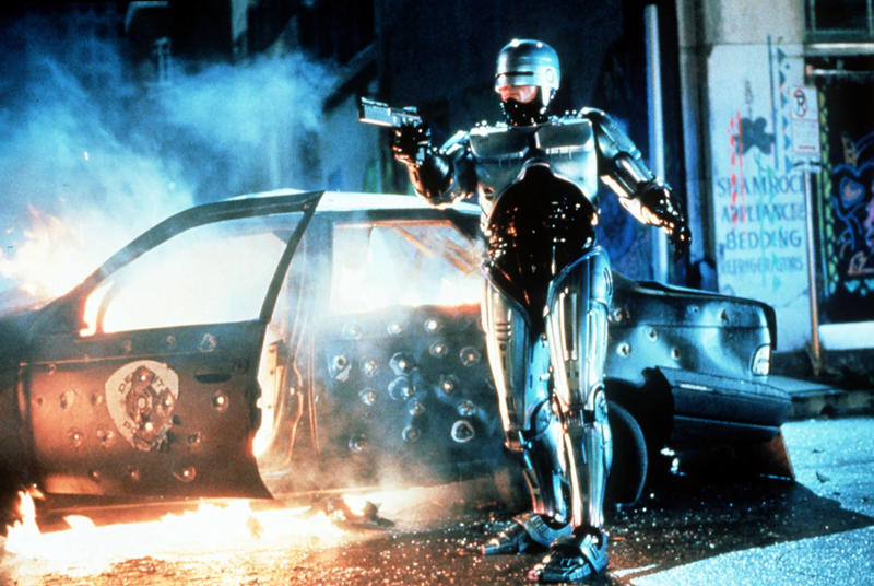 1. 『羊たちの沈黙』（1991年）, 2. 『アメリカン・パイ』（1999年）, 3. 『サウスパーク/無修正映画版』（1999年）, 4. 『ワイルドシングス』（1998年）, 5. 『パルプ・フィクション』（1994年）, 6. 『スクリーム』（1996年）, 7. 『メリーに首ったけ』（1998年）, 8. 『フロム・ダスク・ティル・ドーン』（1996年）, 9. 『スターシップ・トゥルーパーズ』（1997年）, 10. 『フライデイ』（1995年）, 11. 『クロウ/飛翔伝説』（1994年）, 12. 『ターミネーター2』（1991年）, 13. 『ロボコップ2』（1990年）, 14. 『デモリションマン』（1993年）