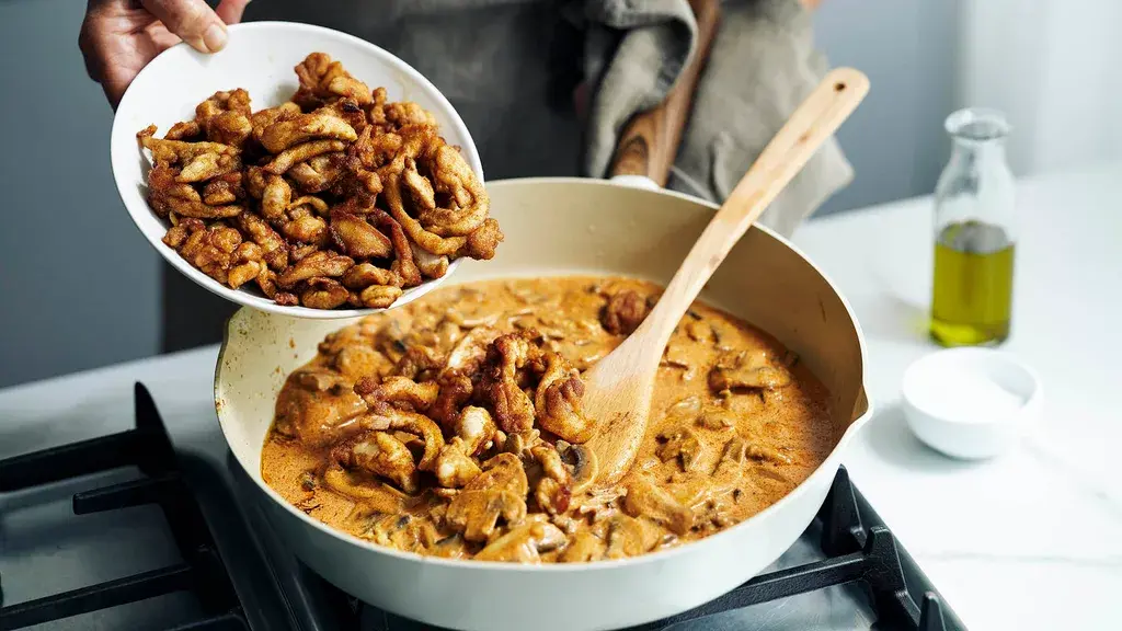 Ingredients, How to serve this chicken stroganoff, Key ingredients, Other stroganoff recipes, More Julie Goodwin recipes
