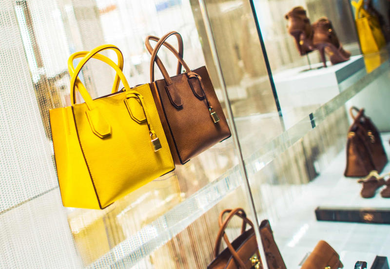 Handbags Wear more black, Hair cut, Home bar, Festivals, Happy couple, Perfume or cologne, Handbags, Leather shoes, Dress for the weather, Tidy house