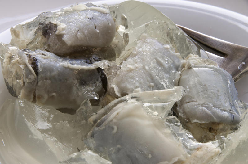 Tripes à la mode de Caen, Jellied eels, Sweet potato pudding, Riz Casimir, Porrusalda, Lutefisk, Devilled kidneys, Zupa truskawkowa, Czernina, Chapalele, Kalvsylta, Ramen burger