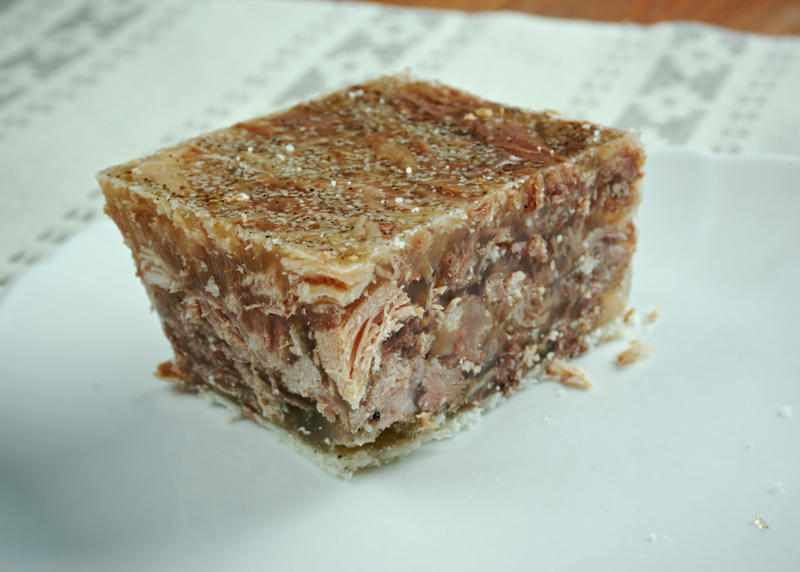 Tripes à la mode de Caen, Jellied eels, Sweet potato pudding, Riz Casimir, Porrusalda, Lutefisk, Devilled kidneys, Zupa truskawkowa, Czernina, Chapalele, Kalvsylta, Ramen burger