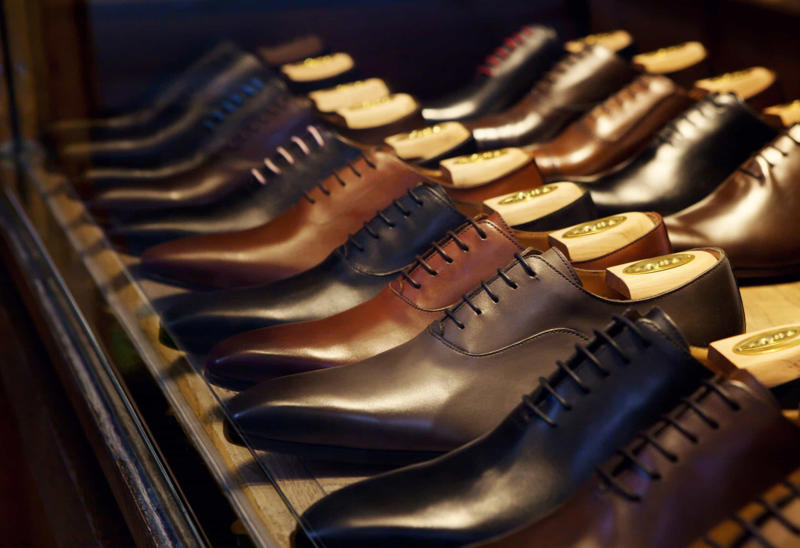Leather shoes Wear more black, Hair cut, Home bar, Festivals, Happy couple, Perfume or cologne, Handbags, Leather shoes, Dress for the weather, Tidy house