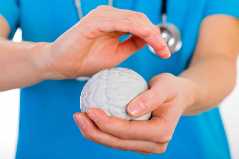 What is dementia?, Risk factors for dementia, Other possible factors, What changes can you make?, Eat a healthy diet, New reseach, Eat a balanced diet, Exercise regularly, Control your alcohol intake, How to do it, Stay social, Keep your mind active, Sleep well, Quit smoking, Treat depression, Keep learning, Protect your brain, Keep an eye on your health