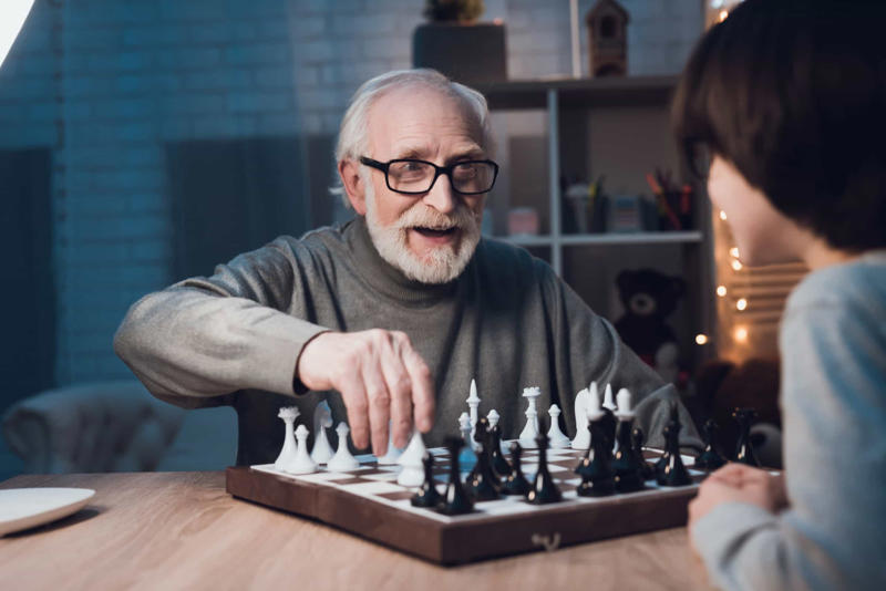 What is dementia?, Risk factors for dementia, Other possible factors, What changes can you make?, Eat a healthy diet, New reseach, Eat a balanced diet, Exercise regularly, Control your alcohol intake, How to do it, Stay social, Keep your mind active, Sleep well, Quit smoking, Treat depression, Keep learning, Protect your brain, Keep an eye on your health