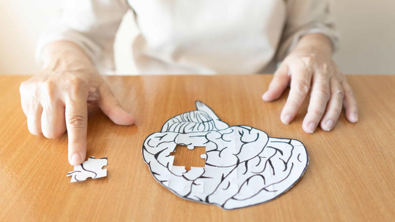 What is dementia?, Risk factors for dementia, Other possible factors, What changes can you make?, Eat a healthy diet, New reseach, Eat a balanced diet, Exercise regularly, Control your alcohol intake, How to do it, Stay social, Keep your mind active, Sleep well, Quit smoking, Treat depression, Keep learning, Protect your brain, Keep an eye on your health