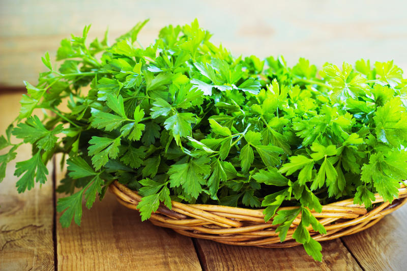 Alkaline foods, High-fiber foods, Watery foods, Lean poultry and meats, Root vegetables, Aloe vera, Lemon water