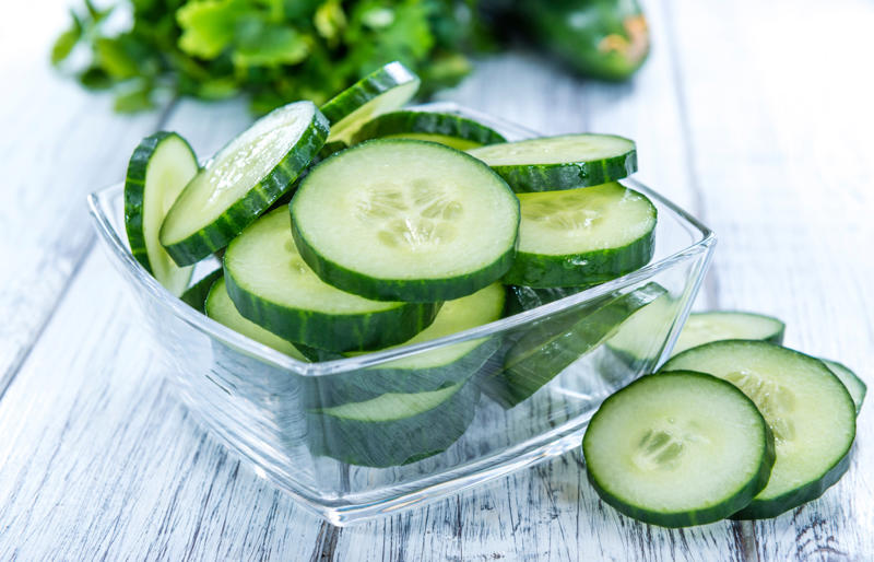 Alkaline foods, High-fiber foods, Watery foods, Lean poultry and meats, Root vegetables, Aloe vera, Lemon water